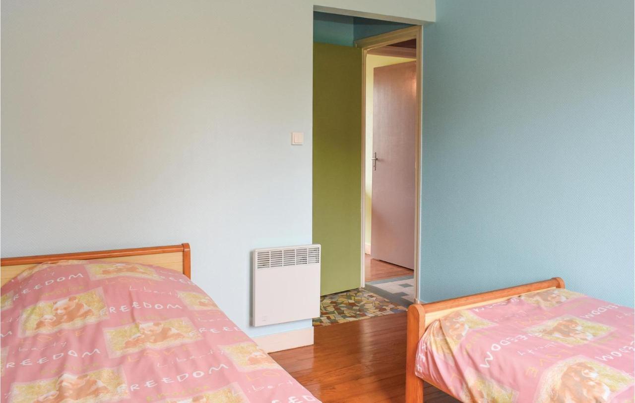 Holiday Home In Montsernelle Lithaire Экстерьер фото